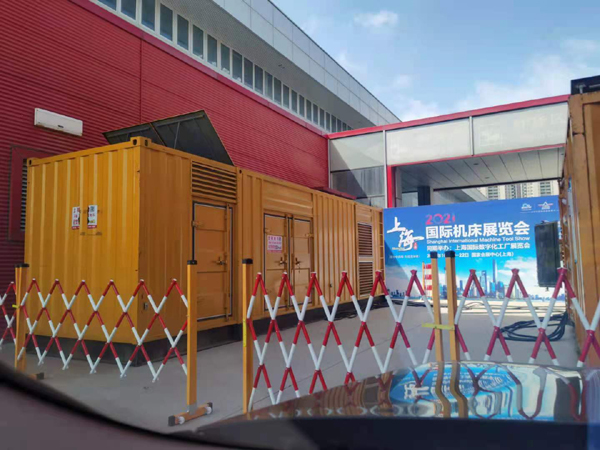 阿克塞发电车出租-发电机无电压或电压太低怎么办？